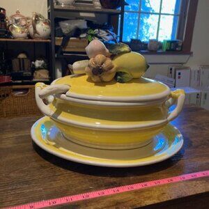 Japanese soup tureen